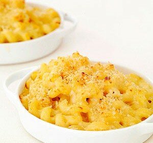 Family Favorite Macaroni & Cheese